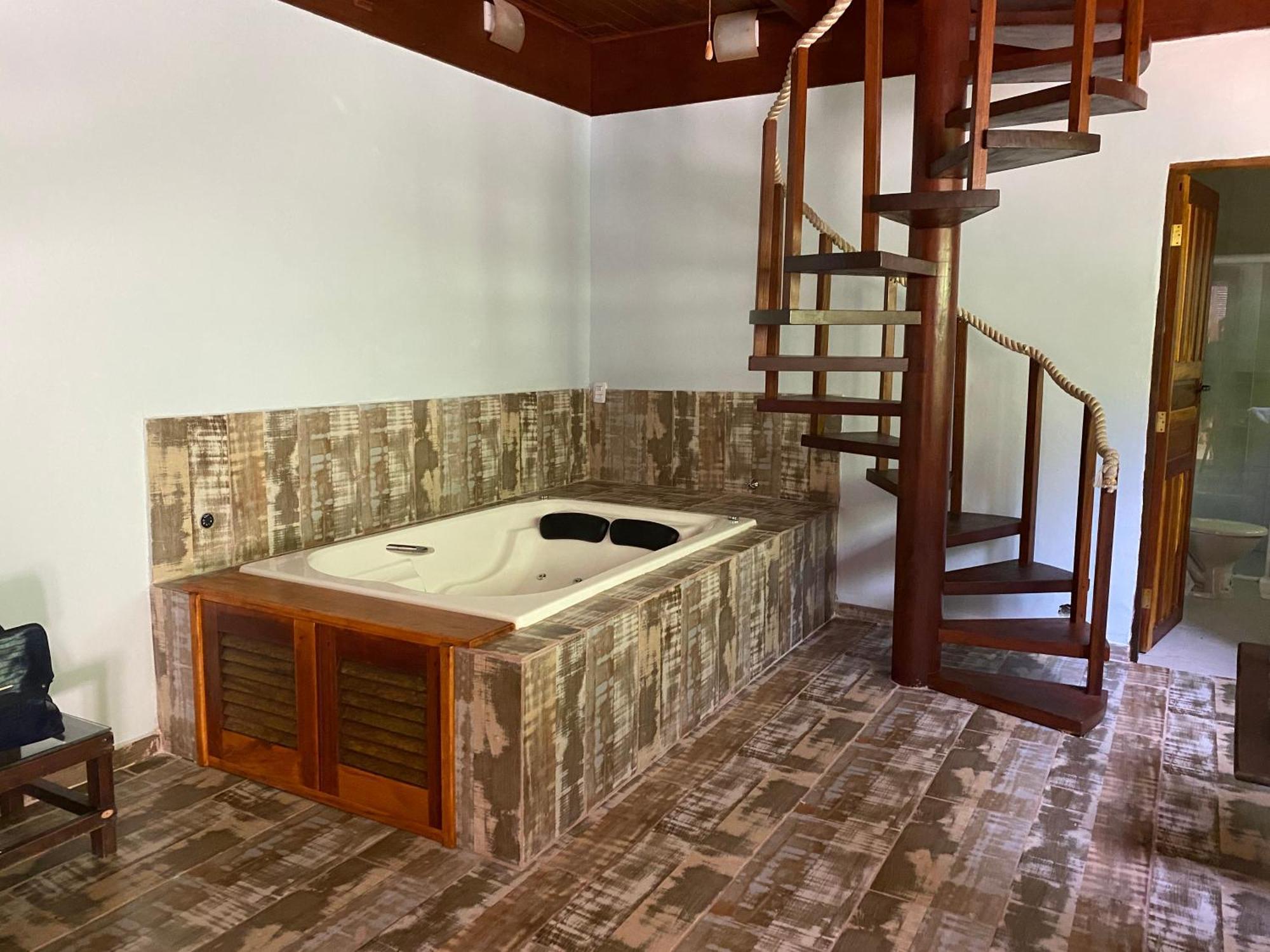 Deck Da Villa Pousada 우바투바 외부 사진