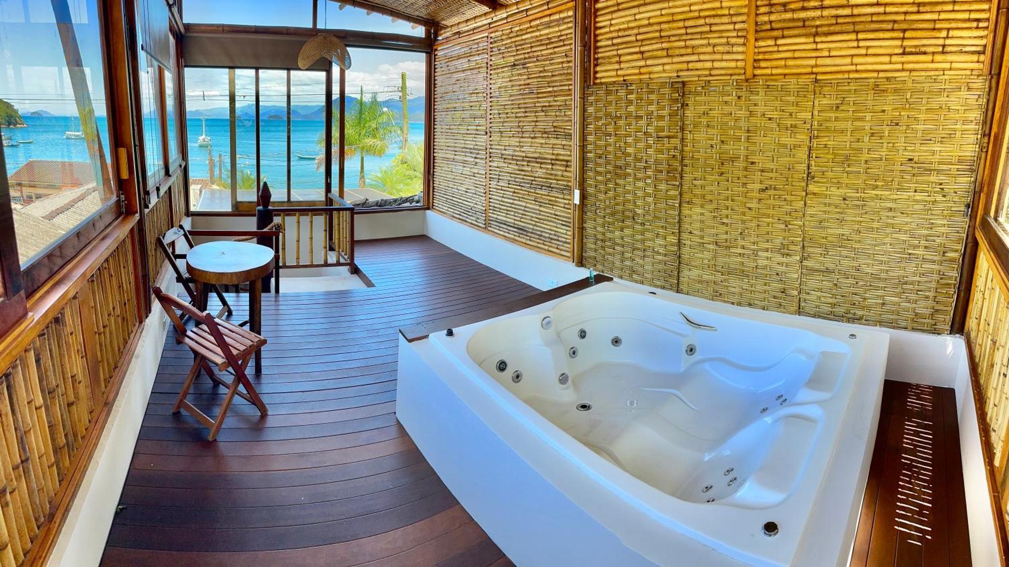 Deck Da Villa Pousada 우바투바 외부 사진